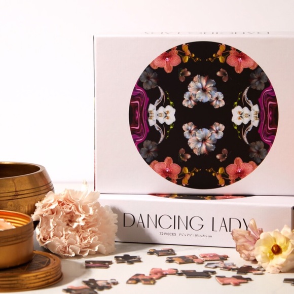 Dancing Lady 72 Piece Art Jigsaw Puzzle Wink - Picture 2 of 4